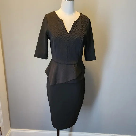 open lace back dress St. John Caviar Short Sleeve Peplum Dress Black Wool Pique Size 4 NEW   Celebrity Owned